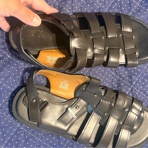 Zara Men's Black Strappy Sandals. *MAKE AN OFFER. MUST SELL!!*
